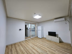 Studio apartment near the lake park 6th image