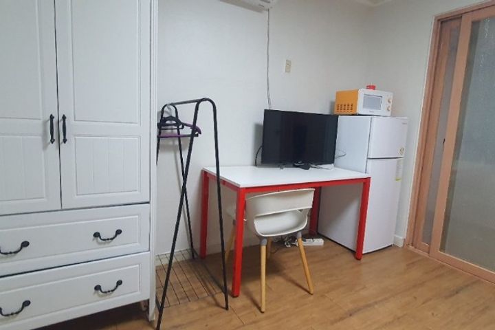 Pension-style, fully furnished, designated pa 0th image