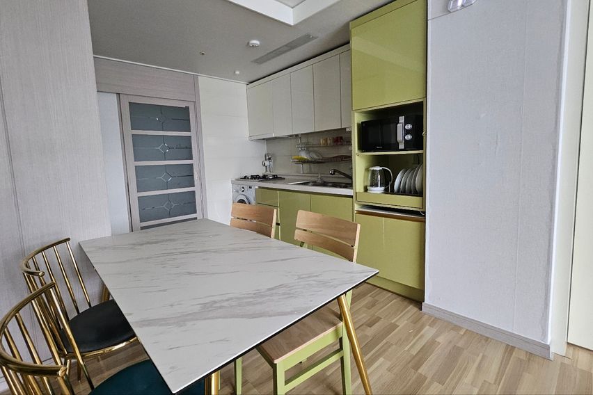 별똥별하우스 사이7층