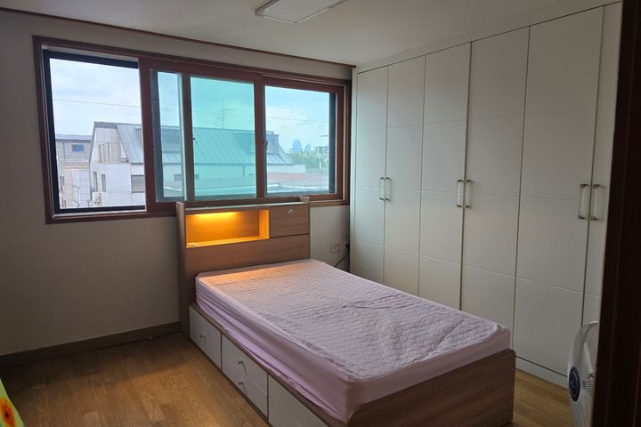 Seocho Gangnam 3BR 2BA 15th image