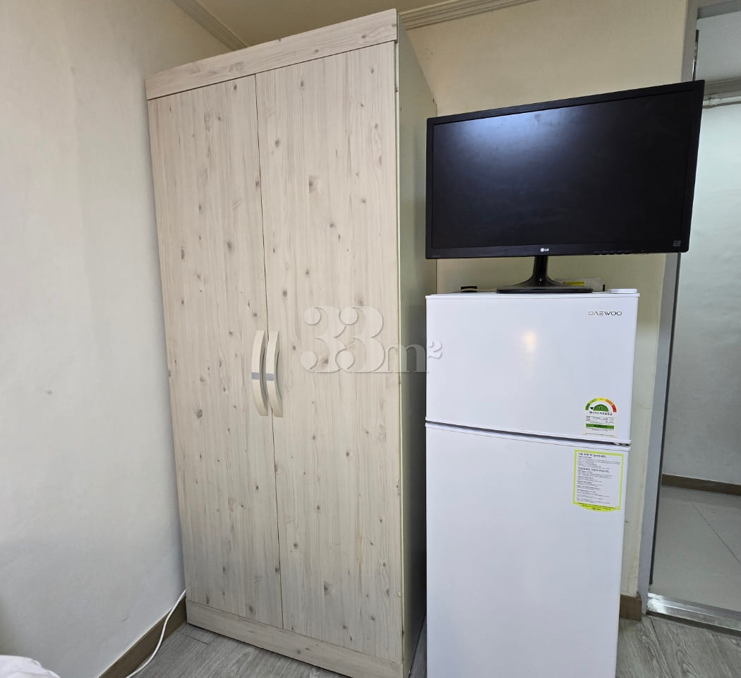 Fully furnished studio apartment near Kyung H 3th image