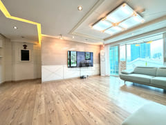 Large-sized unit with an ocean view on Dalmaj 11th image
