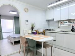 Dongincheon 2-room apartment with full option 1th image