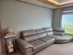 Gaom Modern South-Facing Fully Furnished Thre 2th image