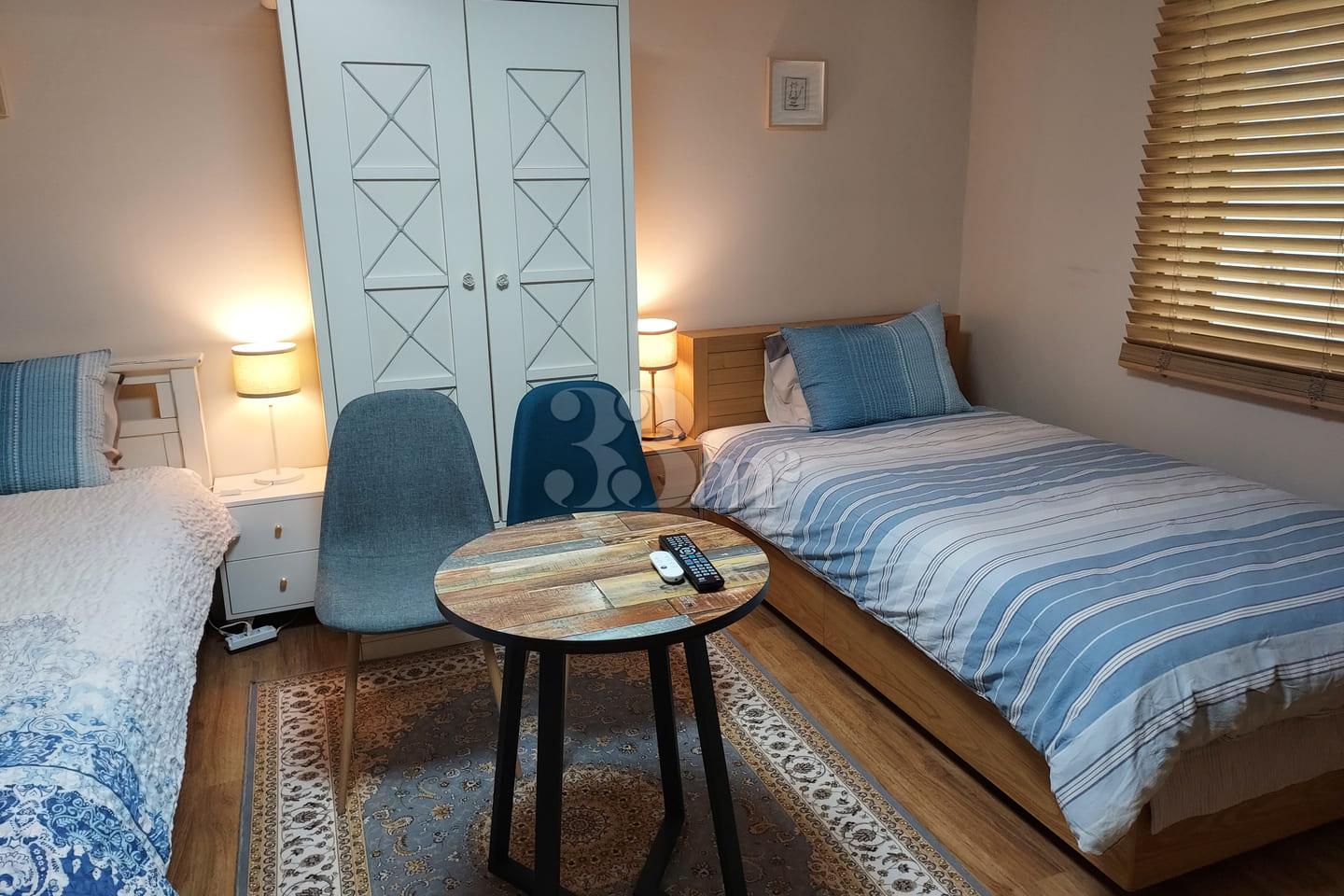 Three-bedroom apartment with full options in  9th image