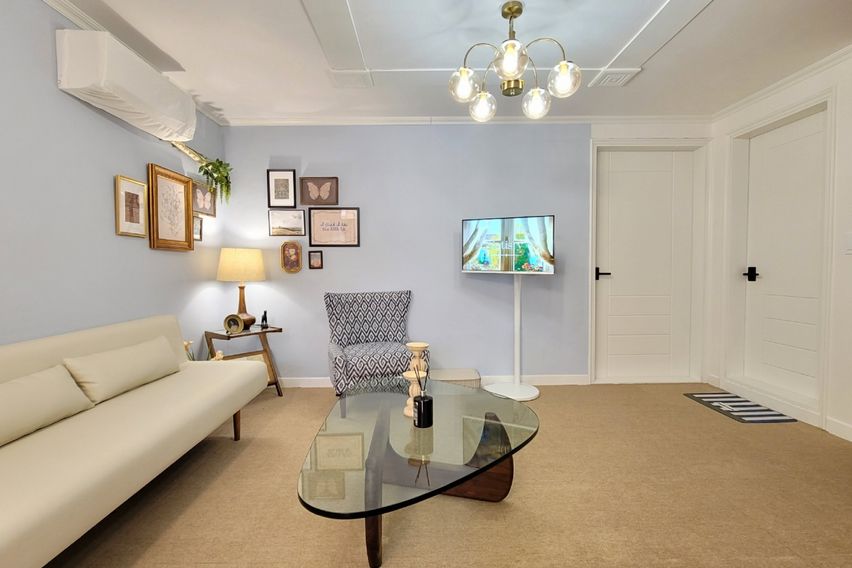 신촌역도보5분/넓은공간