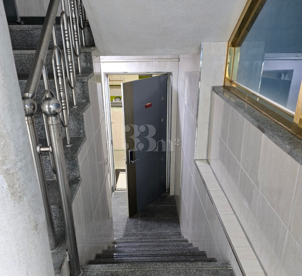 Fully furnished studio apartment near Kyung H 5th image