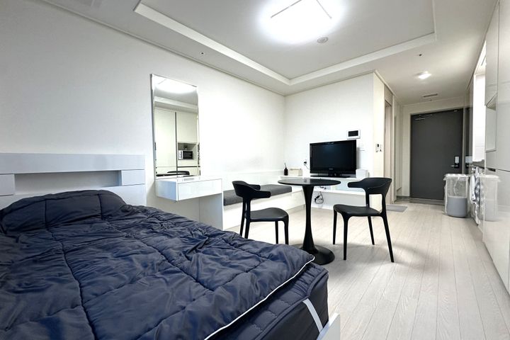 Newly built officetel near Gangneung Station 4th image