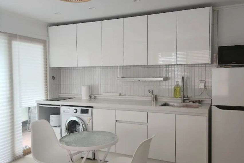 공덕역에서 296m