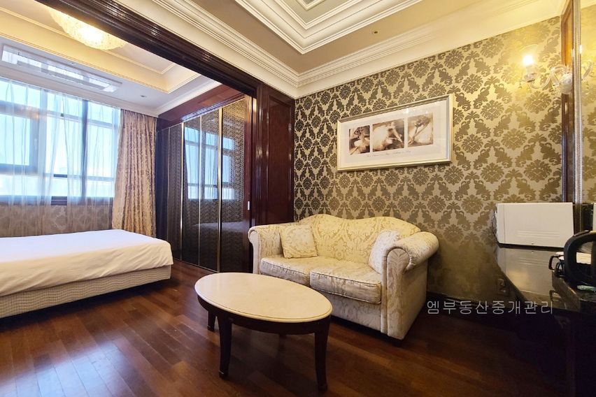 강남교대5분킹베드숙소