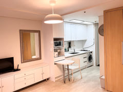 Hapjeong/Hongdae Fully Furnished + Aesthetic 5th image