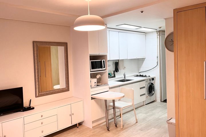 Hapjeong/Hongdae Fully Furnished + Aesthetic 5th image