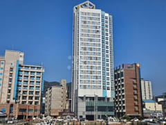 Newly built, fully furnished officetel, 13B 18th image