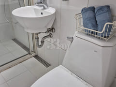 Spacious officetel 18th image