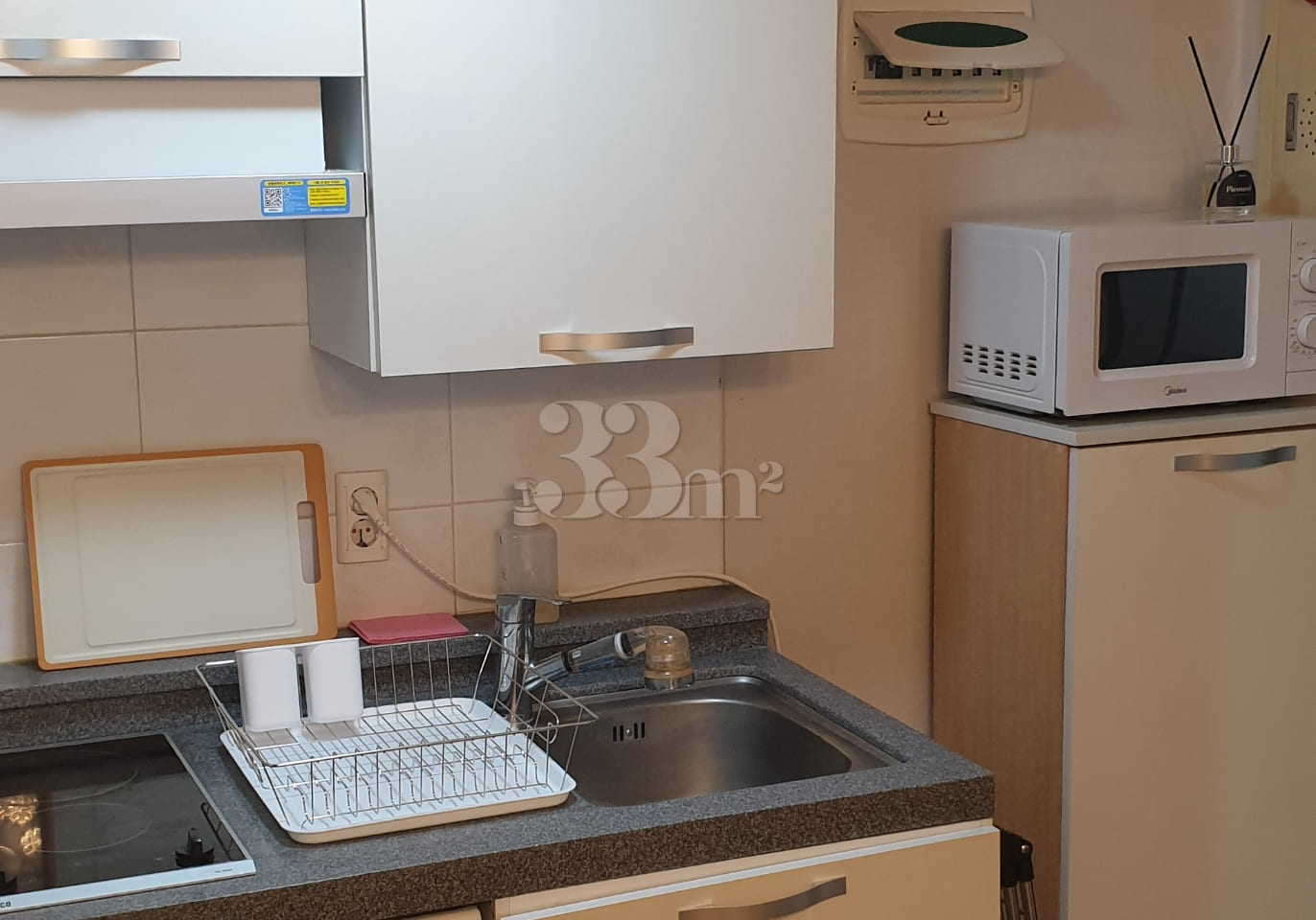 Ultra-low-priced studio C (6 minutes from Min 3th image