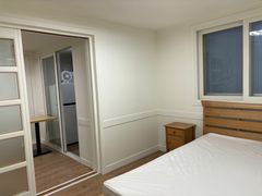 Cost-effective two-bedroom apartment in a dou 1th image