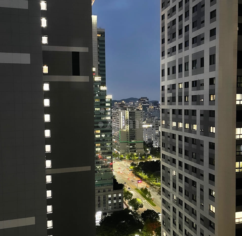 π High-end Parking at an Unbeatable Price 18th image