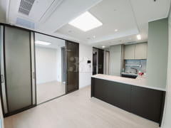 Newly built two-room apartment with Han River 9th image