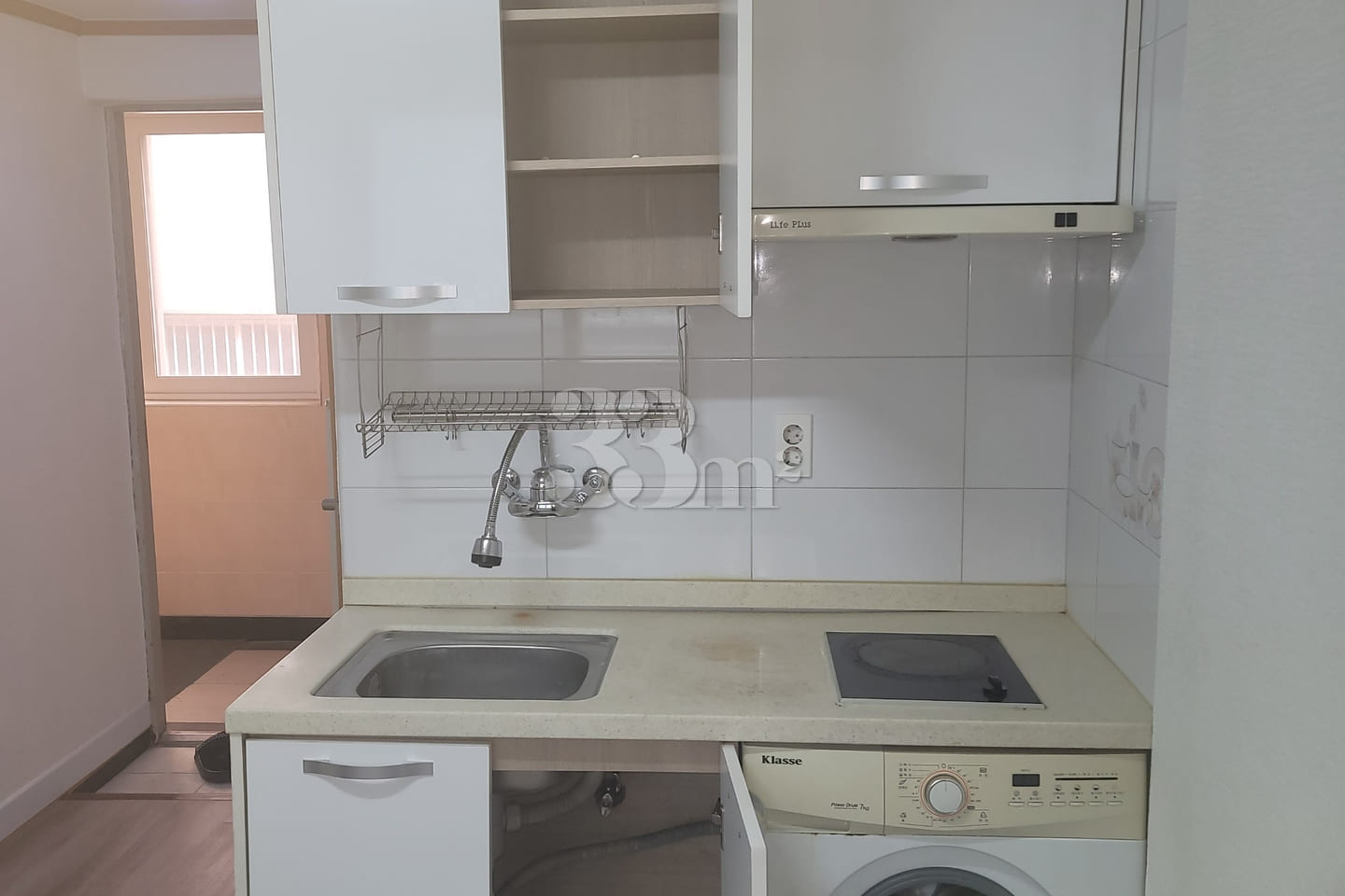 Room 307 3th image