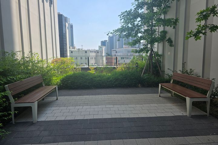 깔끔한 신축 평안한 방 17번째 이미지