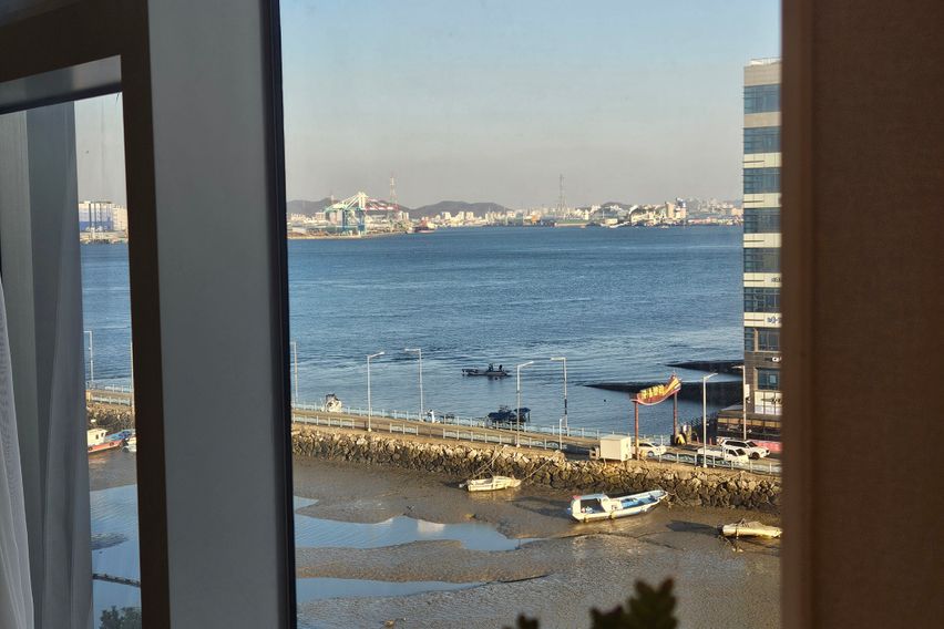 영종진광장로 10