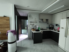 Room & Songjeong 4th image