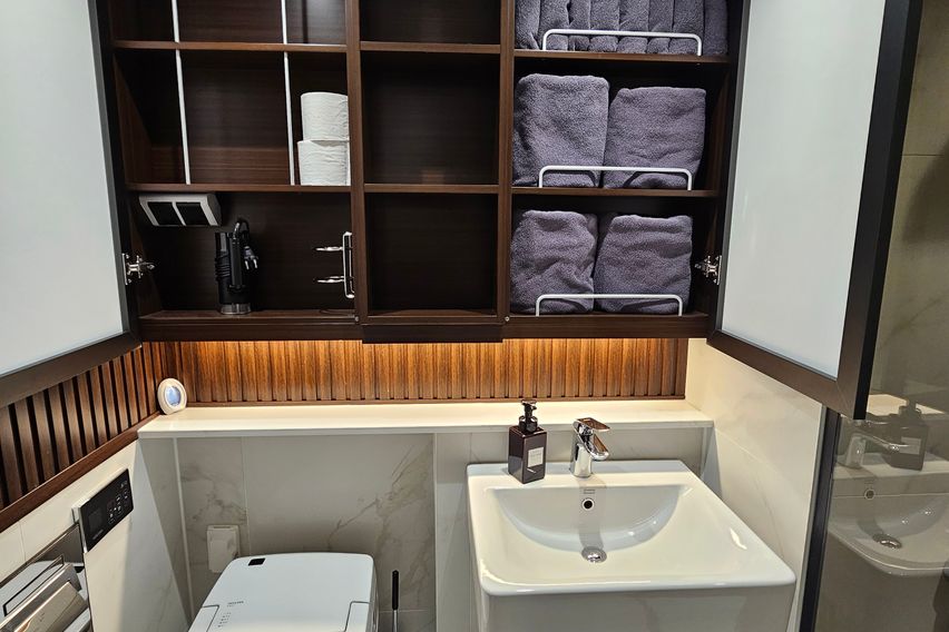 강남 신축 2룸(4인)