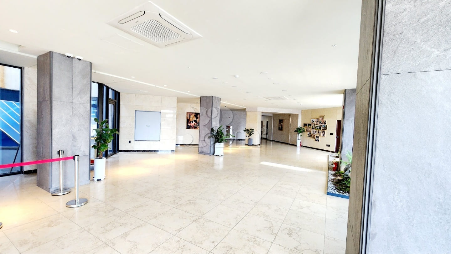 One-month stay at a beachfront duplex with a  13th image