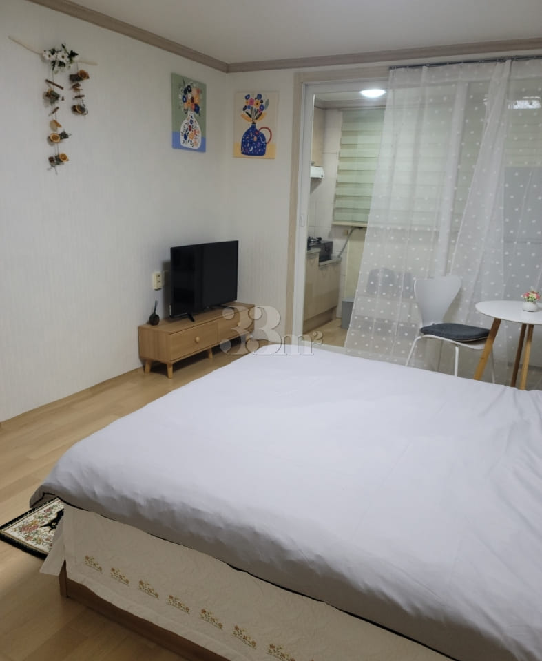 Studio apartment in Pungam-dong 6th image
