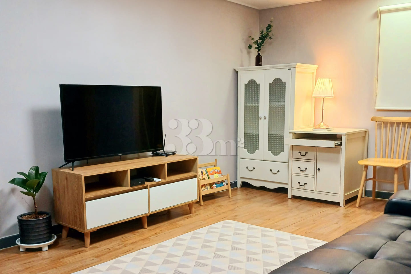 Spacious 2-room unit near Suwon Mangpo Statio 5th image