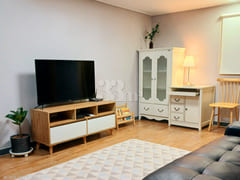 Spacious 2-room unit near Suwon Mangpo Statio 5th image