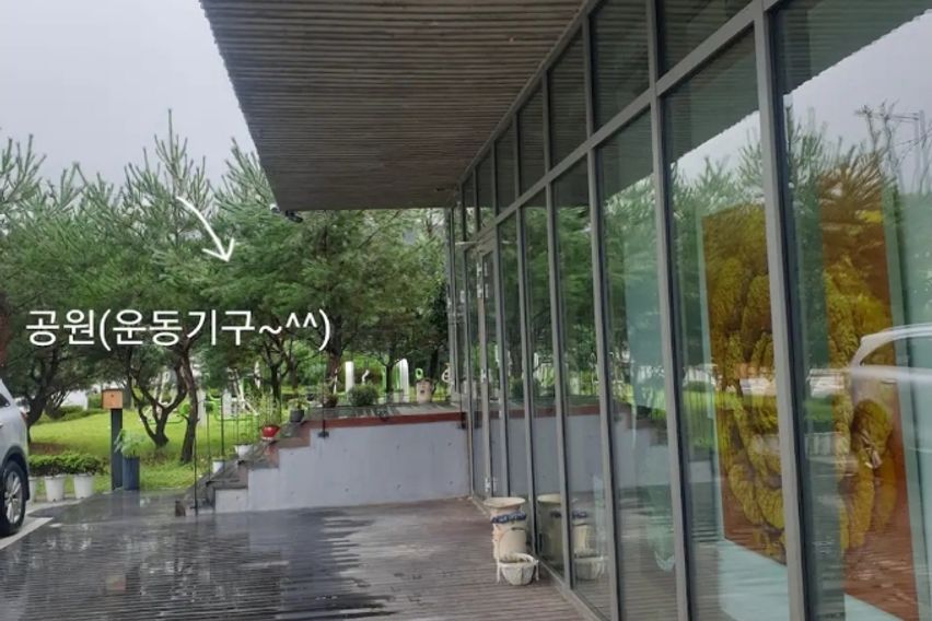 뷰가 예쁜 통유리방 5번째 이미지