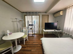 Studio apartment, 15 minutes from Yeungnam Un 2th image