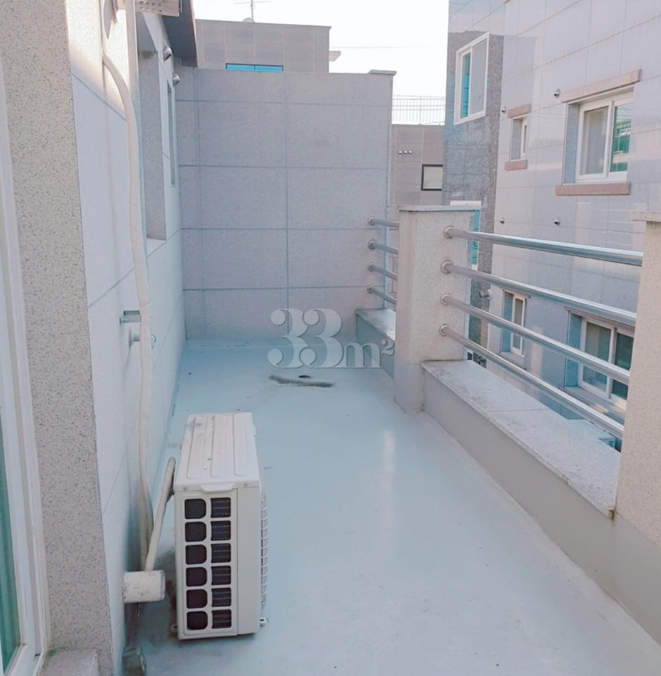 1.5-room apartment in Seojeong-dong, Songtan 0th image