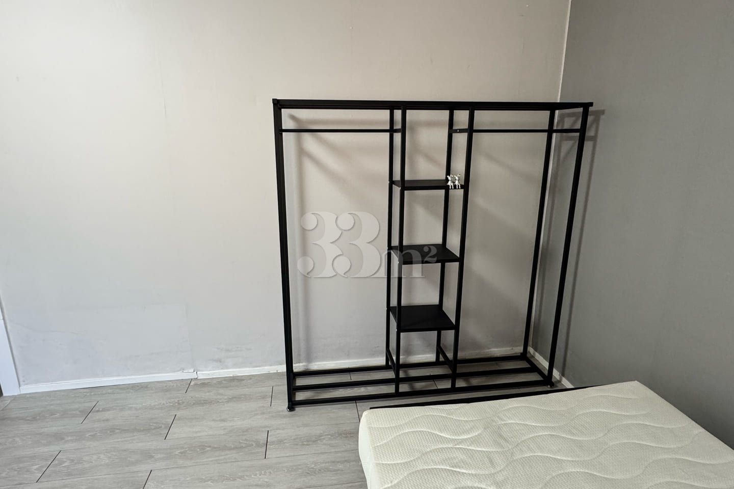 Jeong House, Unit 106 5th image