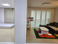 Spacious two-room apartment with full options 1th image