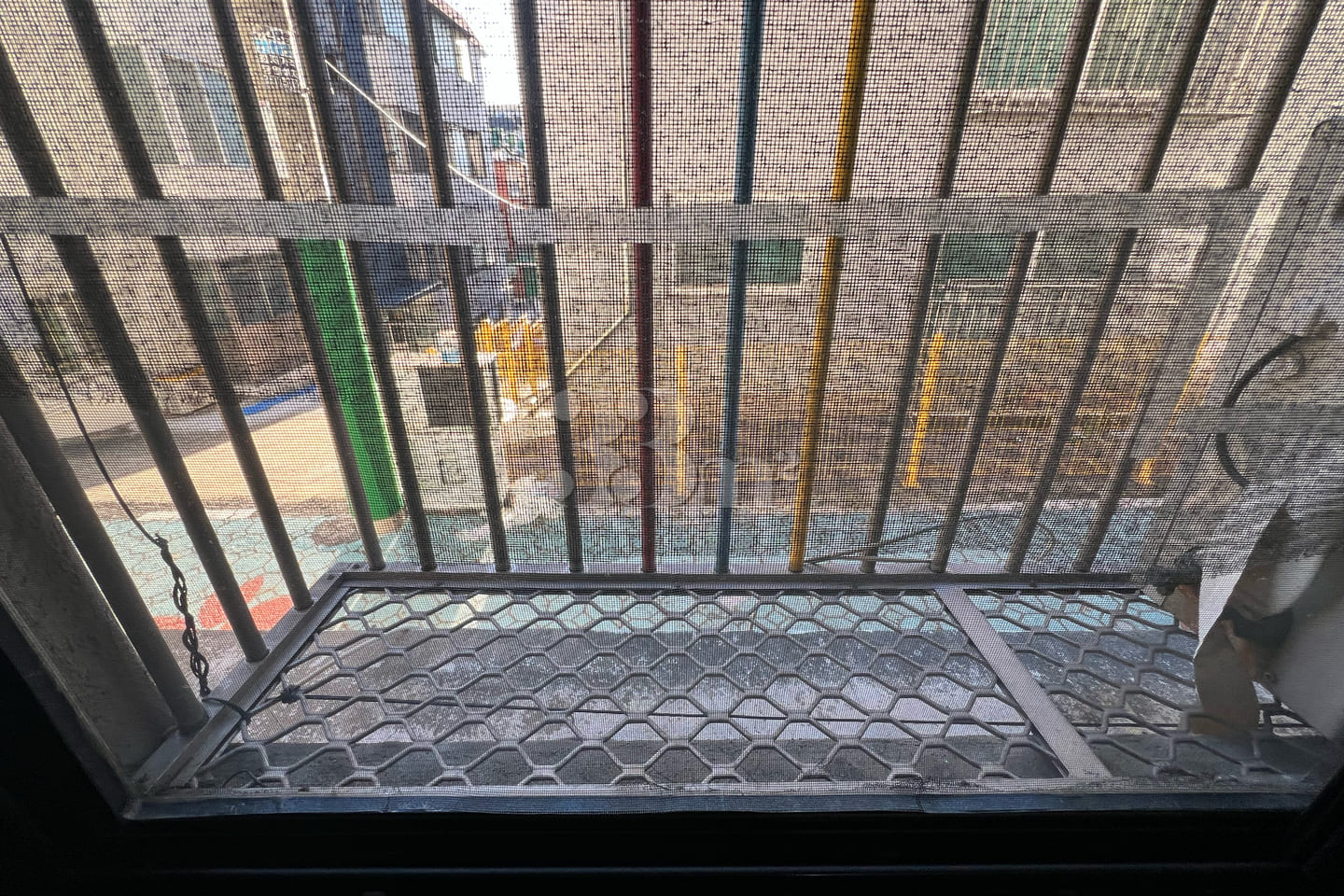 Sunny two-bedroom apartment near the subway s 13th image