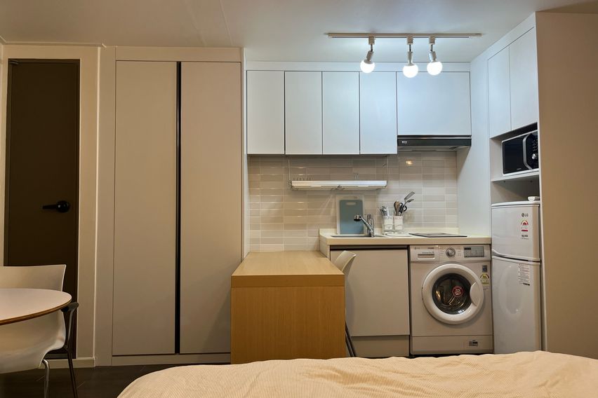 사당역 모던 숙소