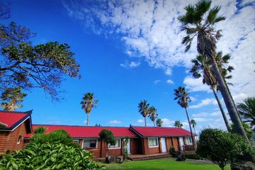 Outside the Bed: Hawaii 2 – Peak Season