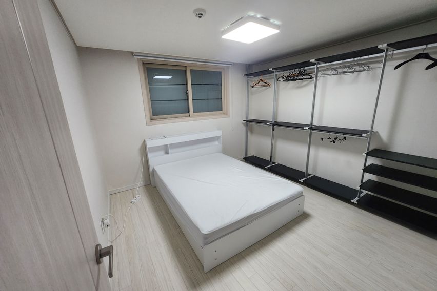 신축 투룸,거실,주차 2번째 이미지