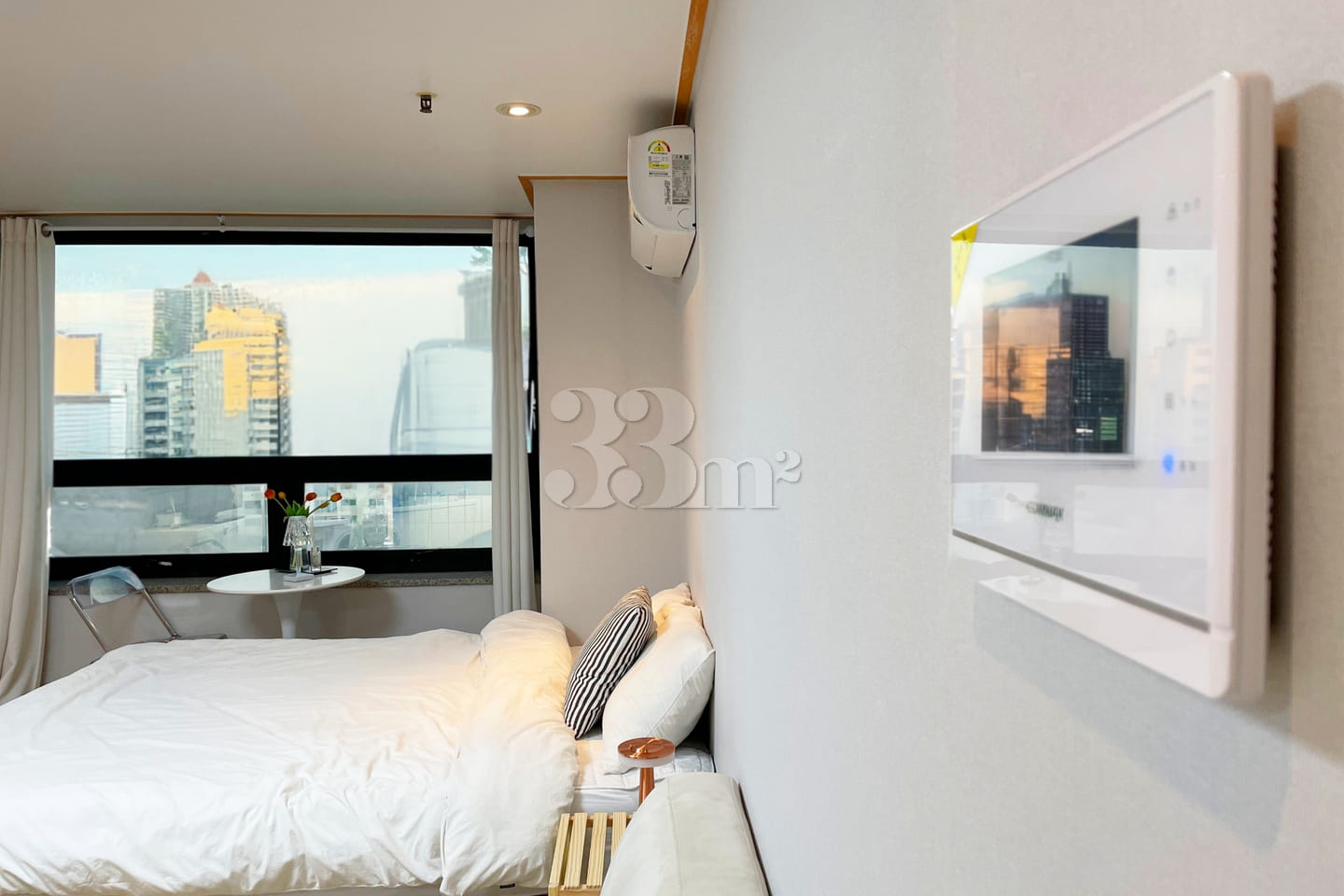 Spacious, fully furnished unit (approx. 40m²) 6th image
