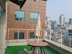 Cozy and bright house near Gangnam Station 2th image