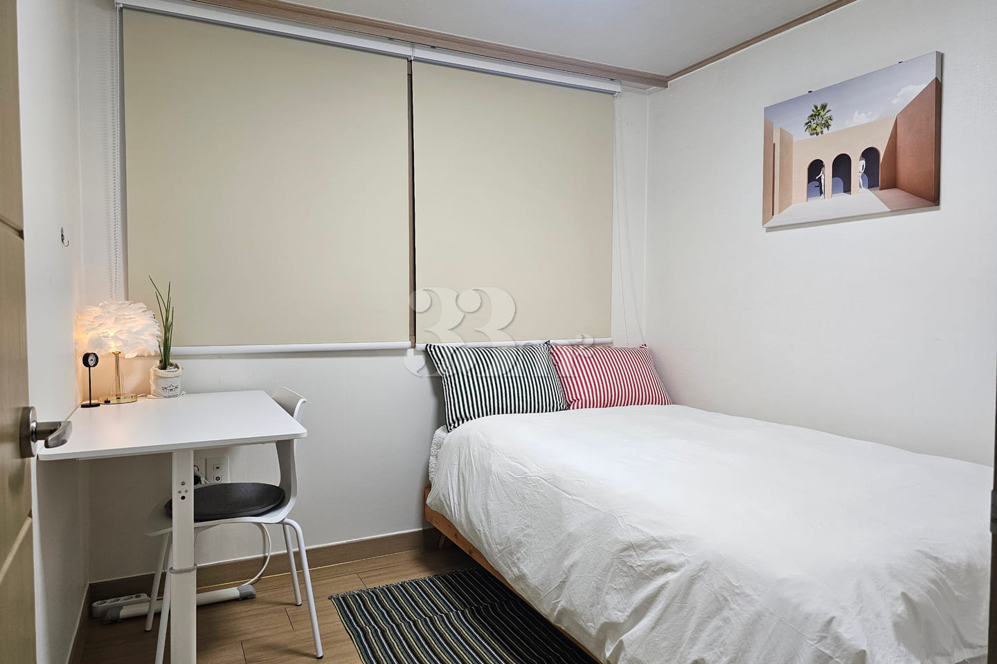 1 minute from the Han River; fully furnished; 8th image