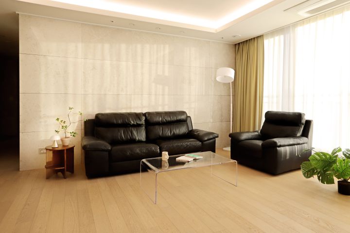 Newly built 4-room luxury apartment 0th image