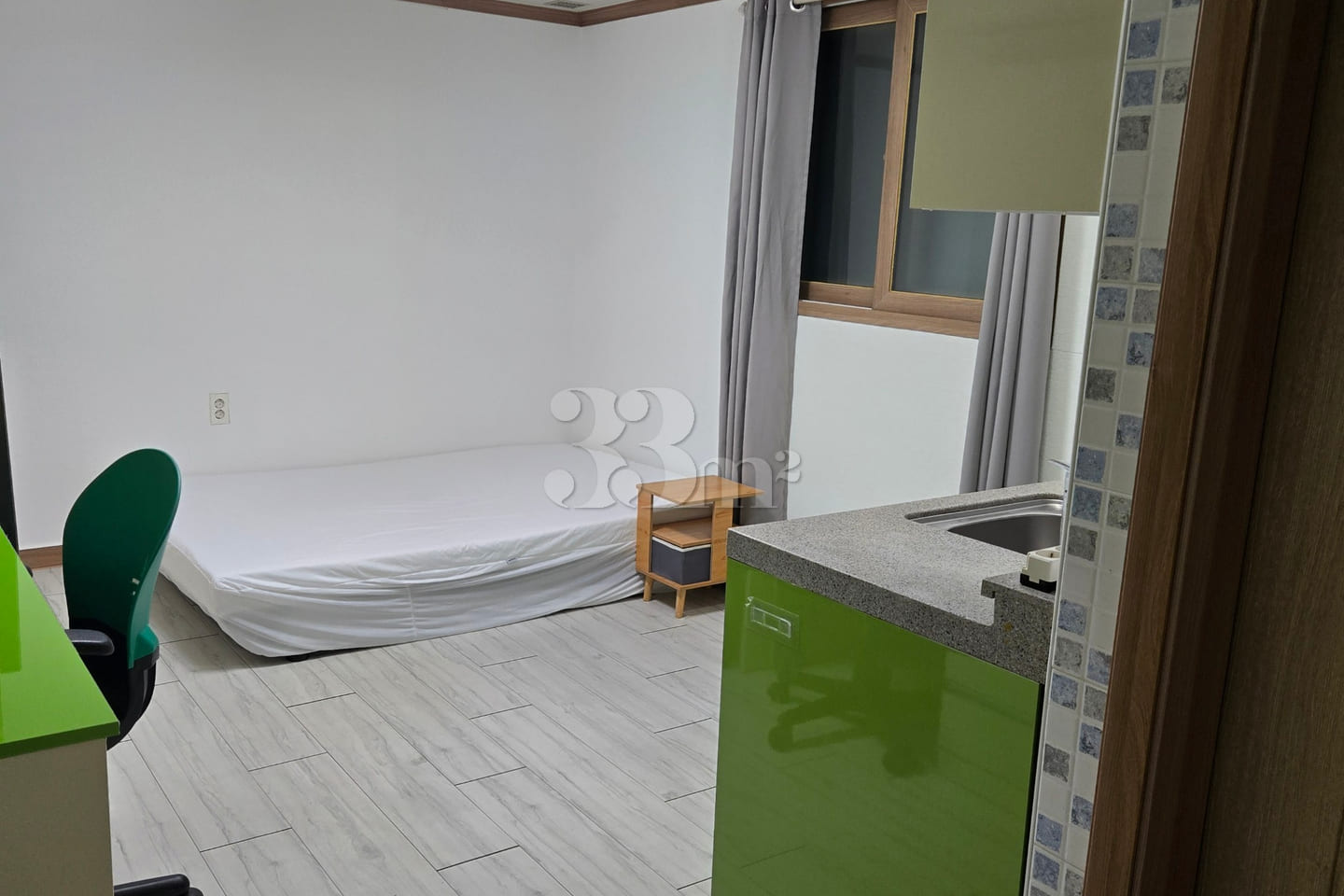 Studio apartment in the immediate vicinity of 0th image