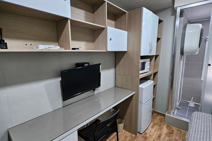 Lair Residence Single Room 1th image