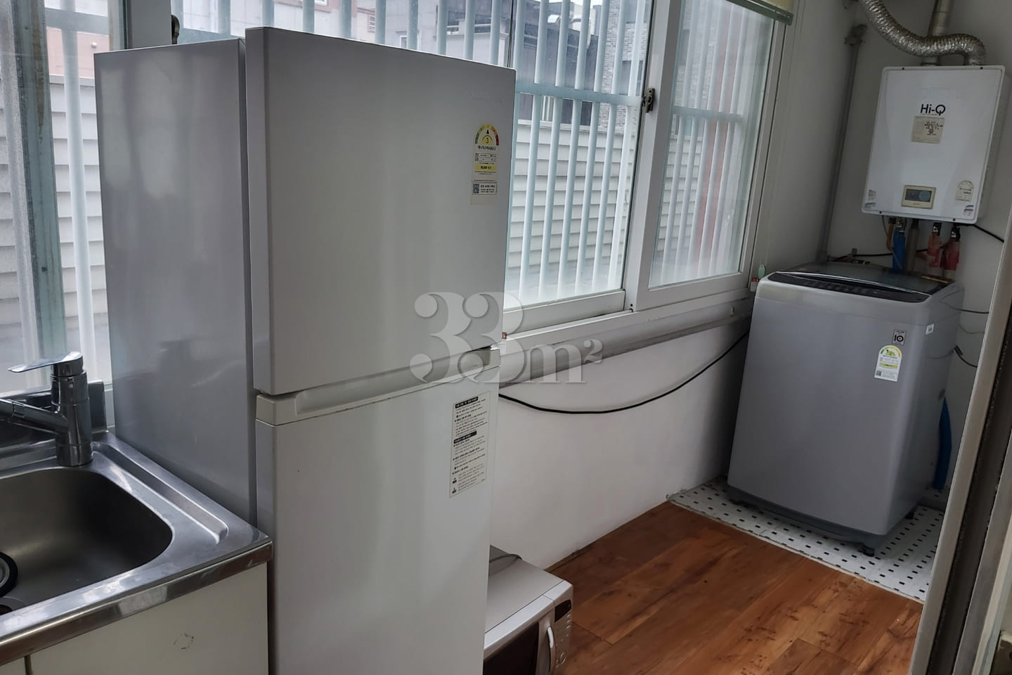 Spacious Studio Apartment in Sinchang-dong (U 0th image