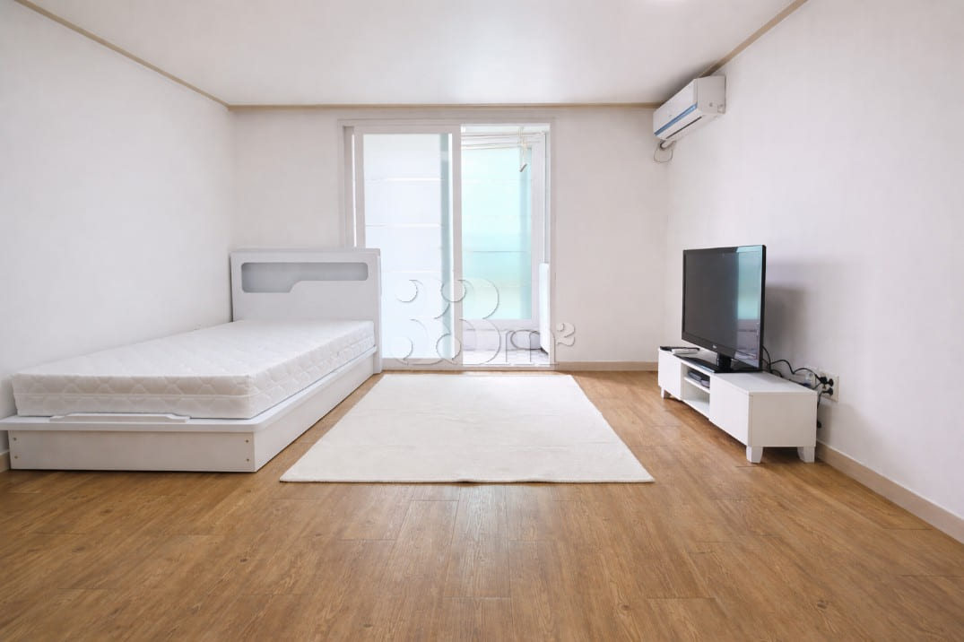 Studio apartment in central Seosan 0th image