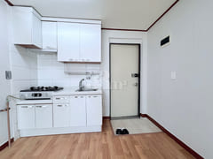 Spacious studio apartment near Deokgye Statio 5th image