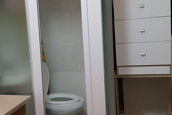 Studio apartment for women only near Sinnonhy 4th image